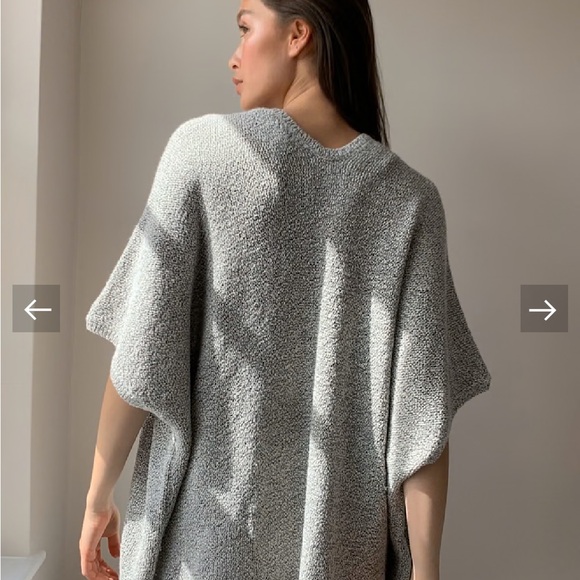 Community Ionic Cape - Picture 3 of 10